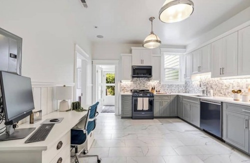 Noe Valley House | Modern Comfort: Noe Valley Edition
