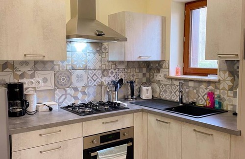 Selles-sur-Cher Cottage | Modern Cottage with Terrace & Garden Near Beauval Zoo in Selles-sur-Cher