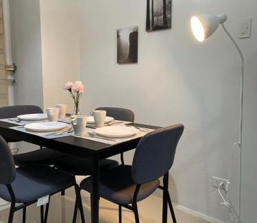 Silang Junction North Apartment | Modern Executive Studio Hotel with kitchen