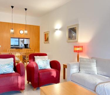 Telheiro Apartment | Modern flat in gated complex with pool #1927