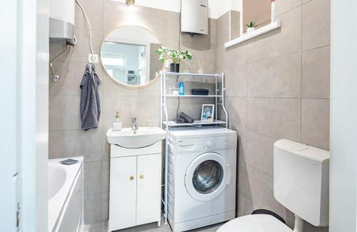 Belso-Ferencvaros Apartment | Modern & Functional Comfort With AC by NW
