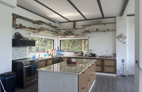 Algonquin Highlands Cottage | Modern Glass Cottage facing Lake with Hot tub