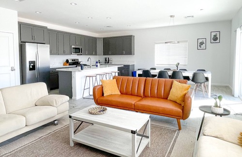 Desert Hot Springs House | Modern Home in Coachella Valley (sleeps 8-10)