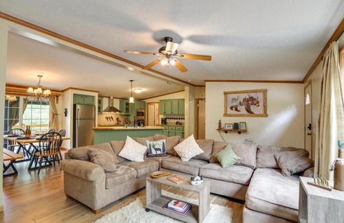 Keystone House | Modern Keystone Home 4 Mi to Mount Rushmore!