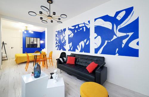 Plaisance Apartment | Modern Large Studio Apartment for 3