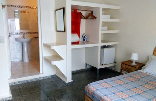 El Vedado Bed & Breakfast | Modern Living, Classic Neighborhood Vedado