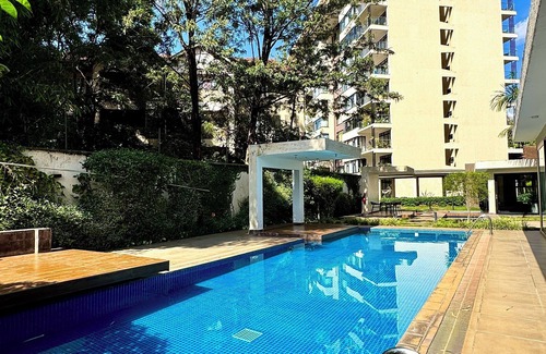 Thompson Estate Apartment | Modern Luxurious Studio Apartment