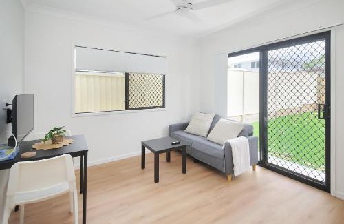 Kuraby House | Modern New-Build Peaceful Home Studio