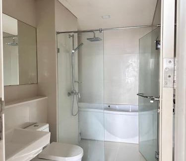 Khlong Tan Nuea Apartment | Modern Place Watthana, Thonglor BTS, Sukhumvit