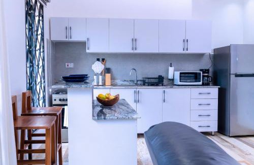 Kampala Apartment | Modern pool house in Kampala