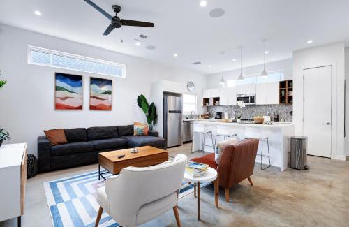 Eastside Promise Neighborhood House | Modern Sa Home Nr Dt River Walk Alamo Wifi