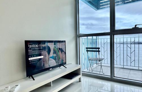 Tambo Apartment | Modern Seaview 1BR Near Okada Manila Bay Airport 17