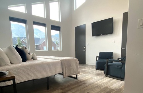 North Logan Apartment | Modern Studio Apartment