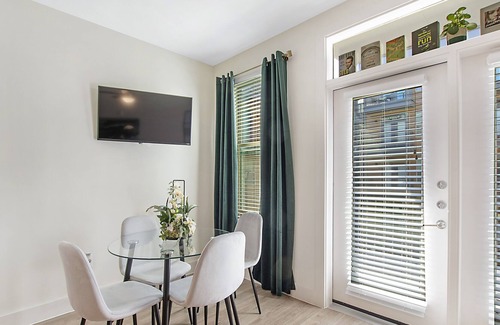 Fort Worth Apartment | Modern studio near DT Fort Worth,Stockyards,Dickies Arena