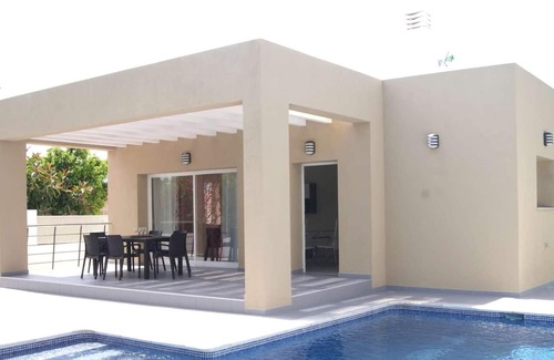 Beniarbeig Villa | Modern style, walk into town, A/C