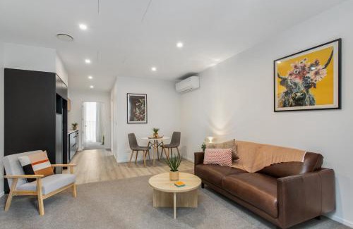 Christchurch City Centre Apartment | Modern Stylish New 3 Mins CBD