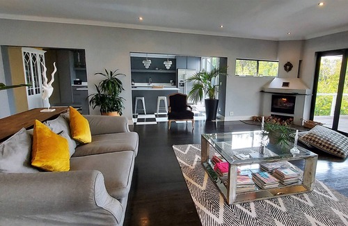 Scott Estate Villa | Modern & stylish Villa with a 14 meter lap pool