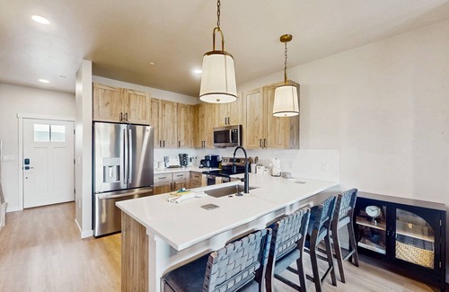 Granby House | Modern townhome with fireplace, near ski slopes, golf, and fly fishing