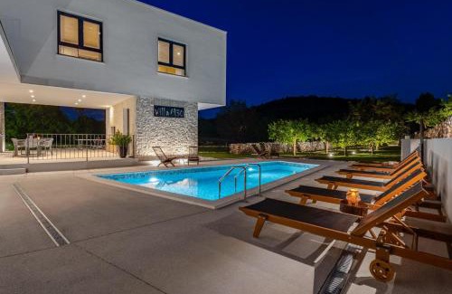 Central Dalmatia Villa | Modern Villa M30 with private pool, 3 en-suite bedrooms