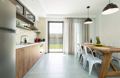 Skouloufia Villa | Modern Villa with Unique Architecture & Captivating Sunsets