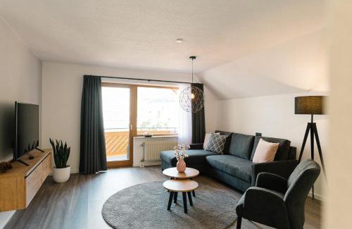 Simonswald Apartment | Moderne 2 Zi.-FeWo BlackForest Art Barrierefrei Nähe Freiburg