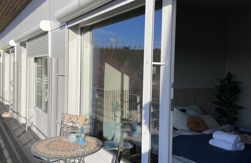 Bermatingen Apartment | Modernes Design-apartment mit Balkon in Bermatingen