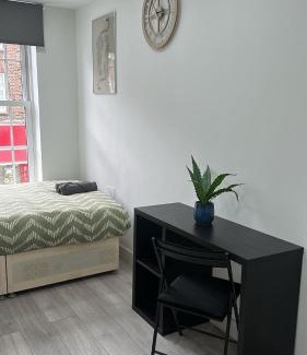 Sutton Central Apartment | ModrenMuse