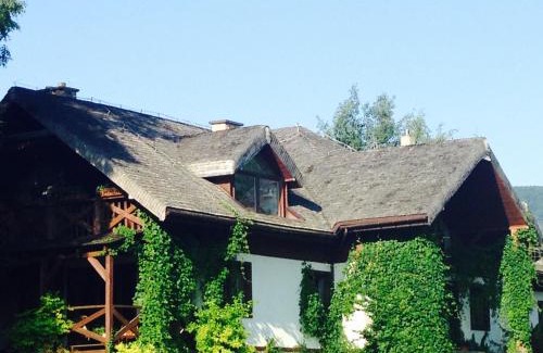 Cisna Bed & Breakfast | Modryna - Modrzewiowy Dom