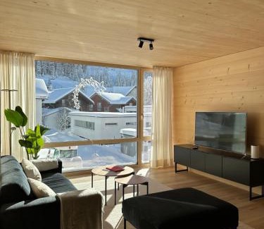 Andermatt Apartment | Mondholz Ferienwohnung