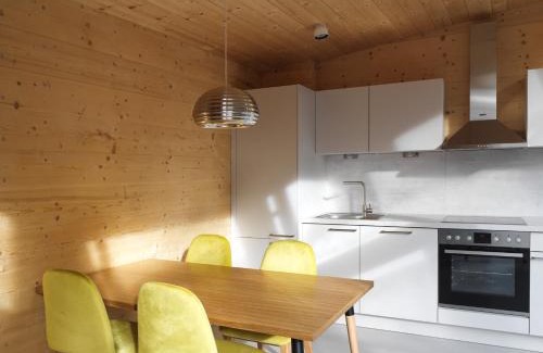 Innsbruck Apartment | Mondholz - Urban Inn 24-7
