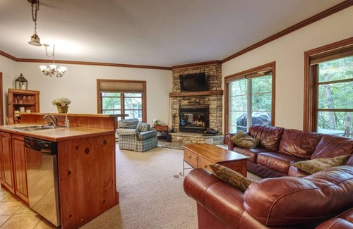 Mont-Tremblant Condo | Mont-Tremblant - Le Plateau 222-1