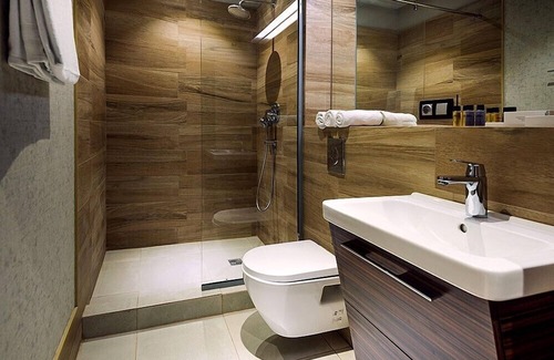 Nur-Sultan Hotel | Monte Bianco