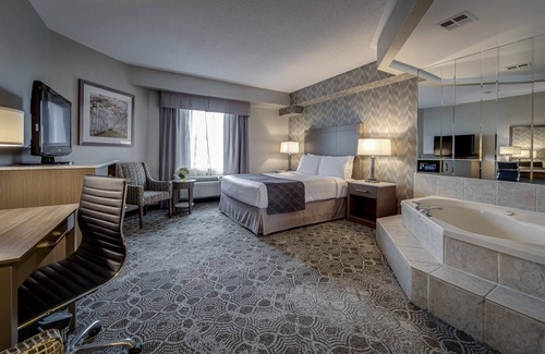 Markham Hotel | Monte Carlo Inn Toronto - Markham