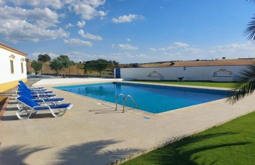 Fronteira Villa | Monte Santiago