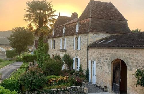 Castels et Bezenac Villa | Moon River Grande Maison