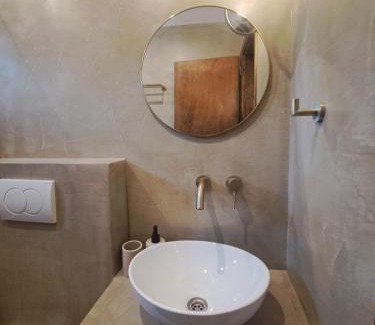 Poros Apartment | Moonlight