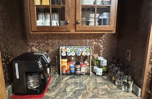 Coudersport Cabin | Moonraker 6 - Game Room Remote Stargazing Field 1G Wi-Fi