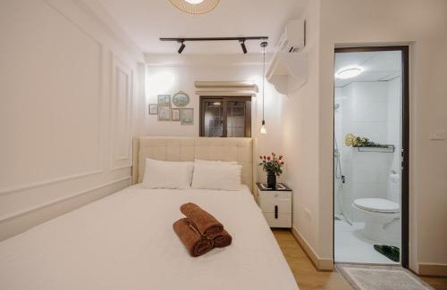 Hang Buom Apartment | Morden Apt 3Br Old Quater Super Location 53HB