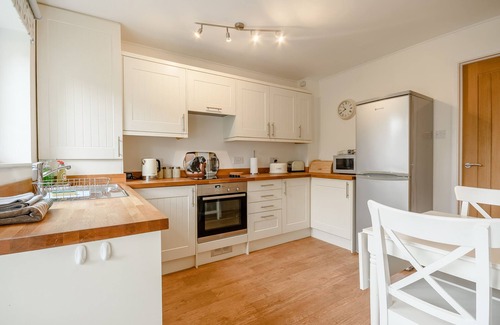 Broadway Cottage | MORRIS ROAD, luxury holiday cottage, with a garden in Broadway