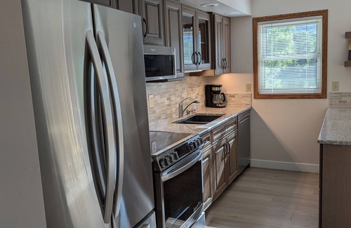 Willow Grove House | Most Spectacular Views and a Small Lake