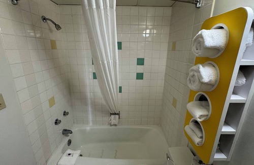 Butte Hotel | Motel 6 Butte, MT - Historic City Center