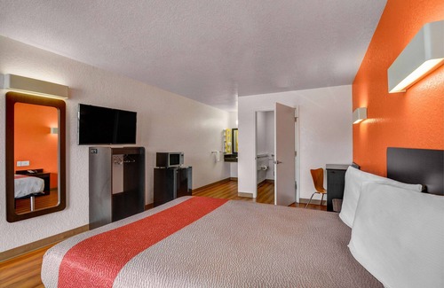 Moultrie Hotel | Motel 6 Moultrie, GA
