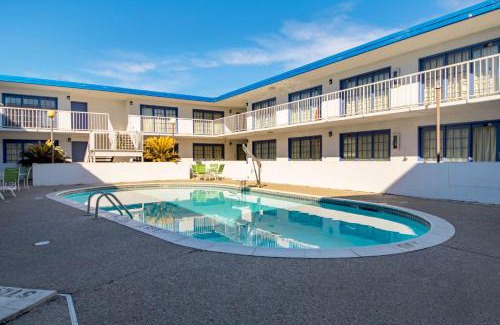 Opelousas Hotel | Motel 6-Opelousas, LA