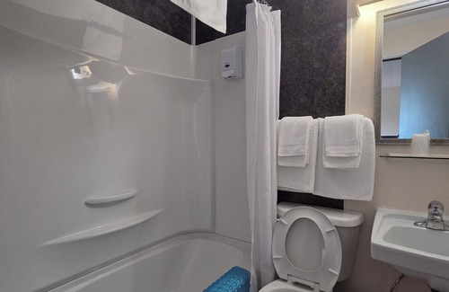 Degelis Hotel | Motel Claude