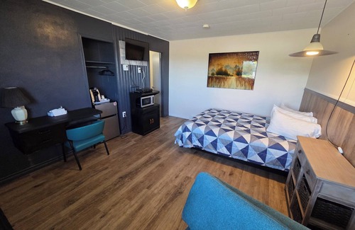 Degelis Hotel | Motel Claude