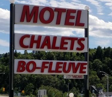 Saint-Simeon Hotel | Motel et Chalets Bo-Fleuve Evangeline