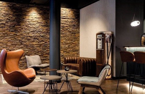 Ostend Hotel | Motel One Frankfurt East Side