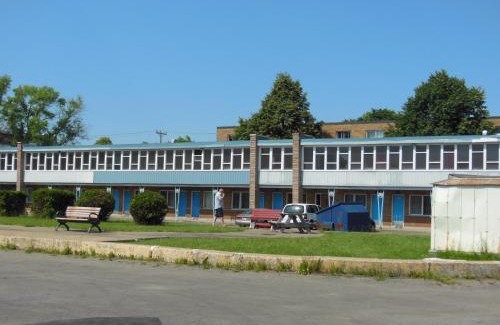 Saint-Laurent Hotel | Motel Pierre