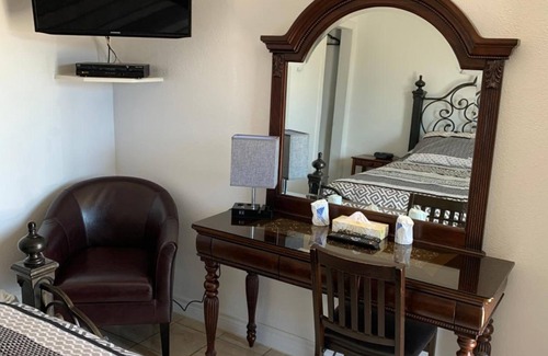 Downtown Gatineau Hotel | Motel Ritz