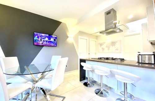 Tropea Apartment | "MOTTOLA APARTMENT" ELEGANT AND BRIGHT APARTMENT 200 mt from the sea